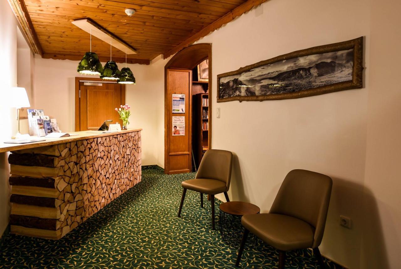טגרנסה Seehotel Zur Post מראה חיצוני תמונה